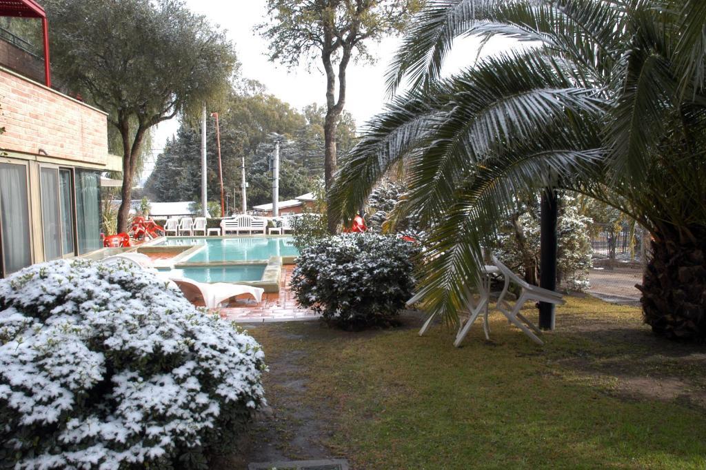 Hotel Costa Azul Cassaffousth Екстериор снимка