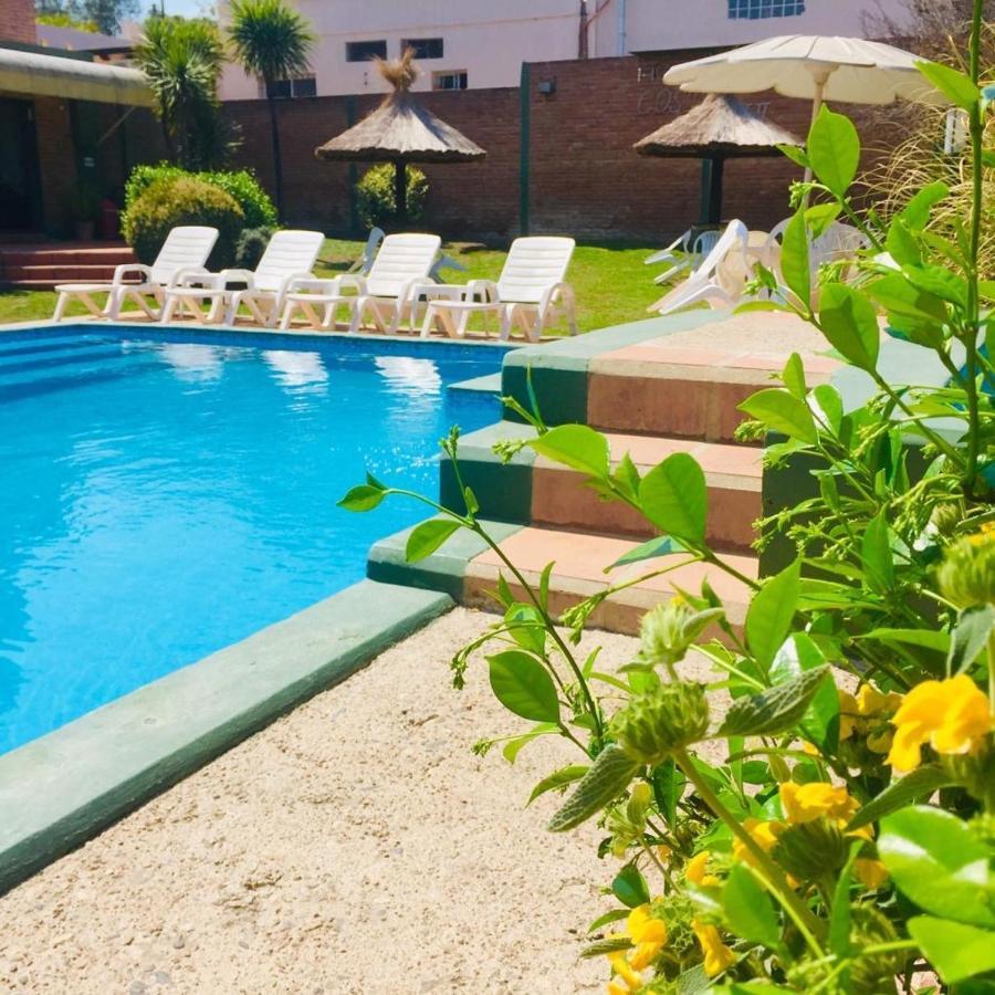 Hotel Costa Azul Cassaffousth Екстериор снимка